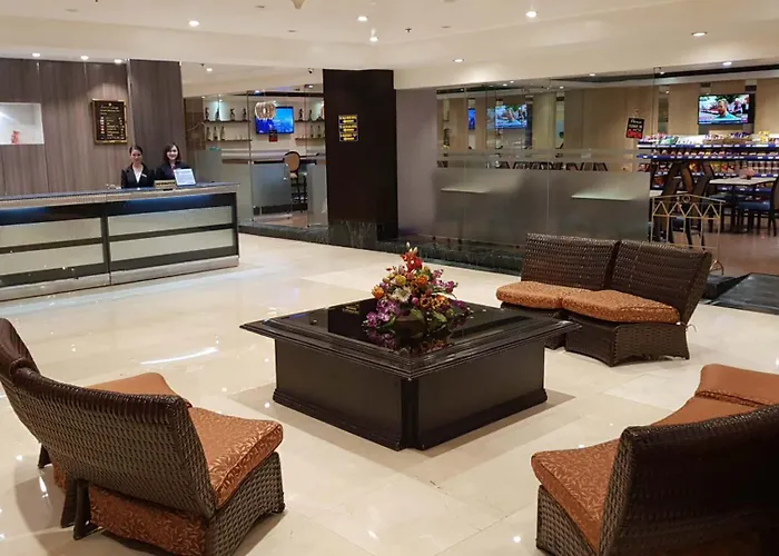 Executive Plaza Hotel 3*
