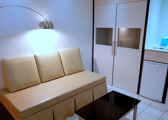 Executive Plaza Hotel 3*