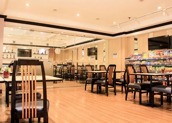 Hotel Executive Plaza 3*