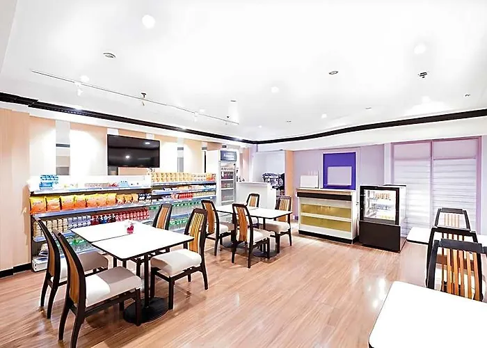 Hotel Executive Plaza 3*