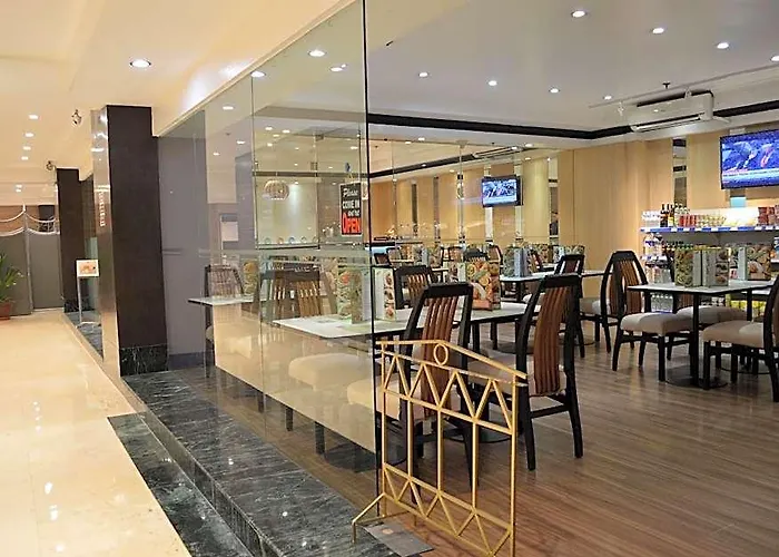 Executive Plaza Hotel 3*