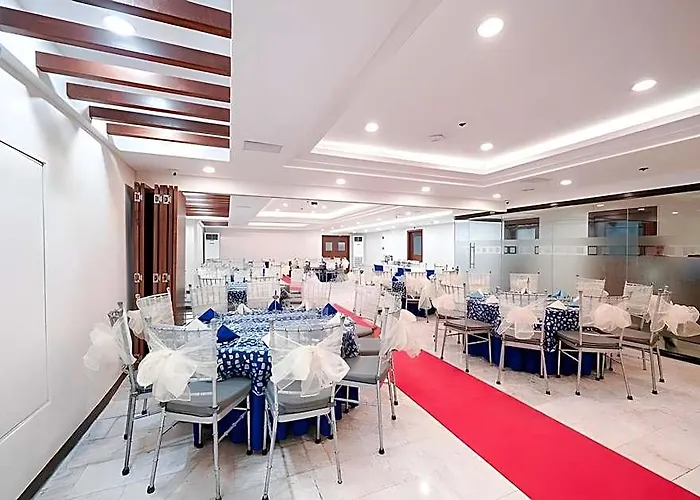 Hotel Executive Plaza 3*