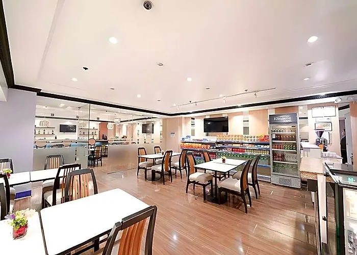 Executive Plaza Hotel