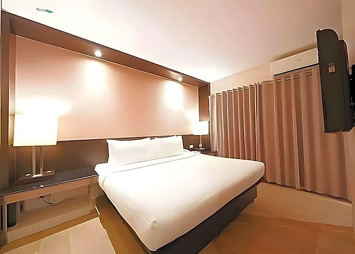Executive Plaza 3* Manila