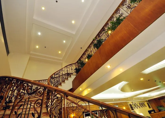 Executive Plaza Hotel 3*